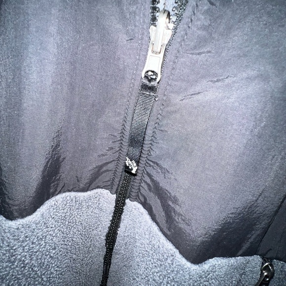 The North Face Fleece jacket boys Size Large - Picture 3 of 6